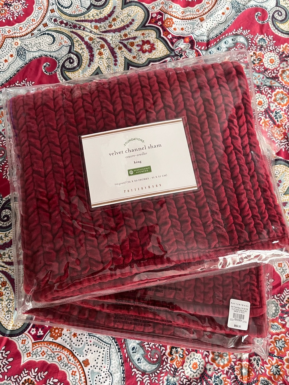 Pottery Barn Red Velvet Channel Stitch Set of 2 King Pillow Shams 100% Cotton